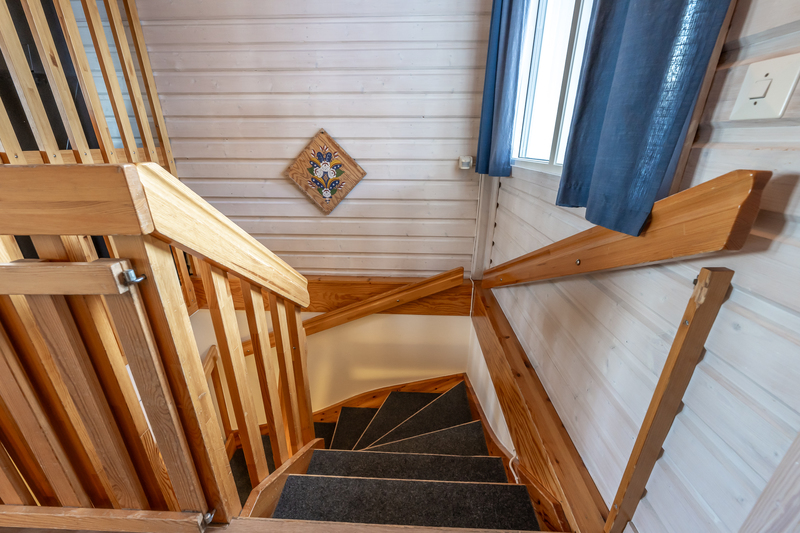 trappa till nedre plan